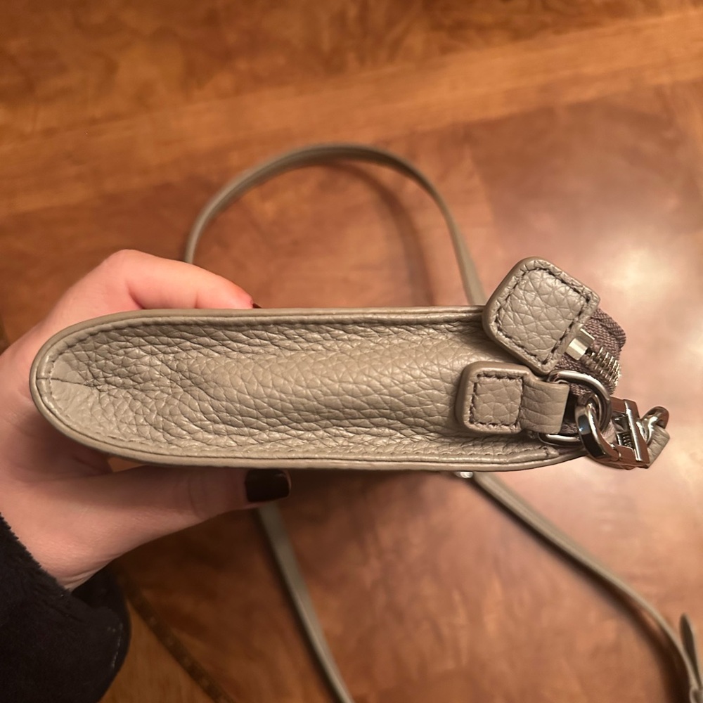 Tory Burch Taupe Pebble Crossbody Bag - Picture 5 of 9
